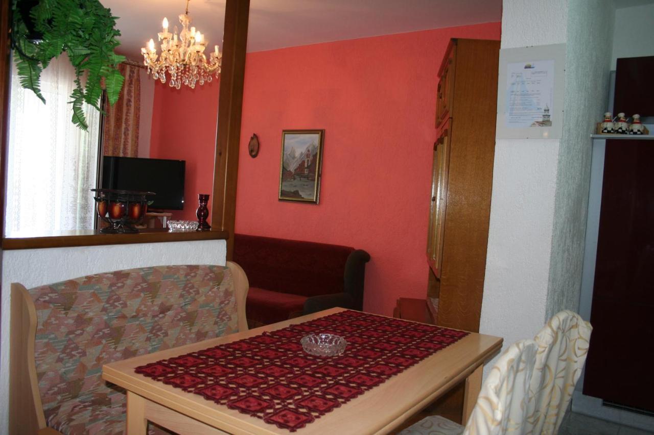 Apartmani Jankov Krk Town Buitenkant foto