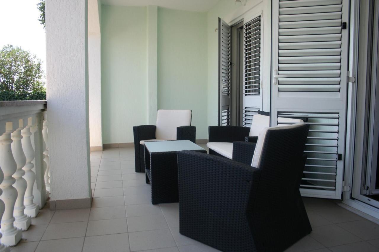 Apartmani Jankov Krk Town Buitenkant foto